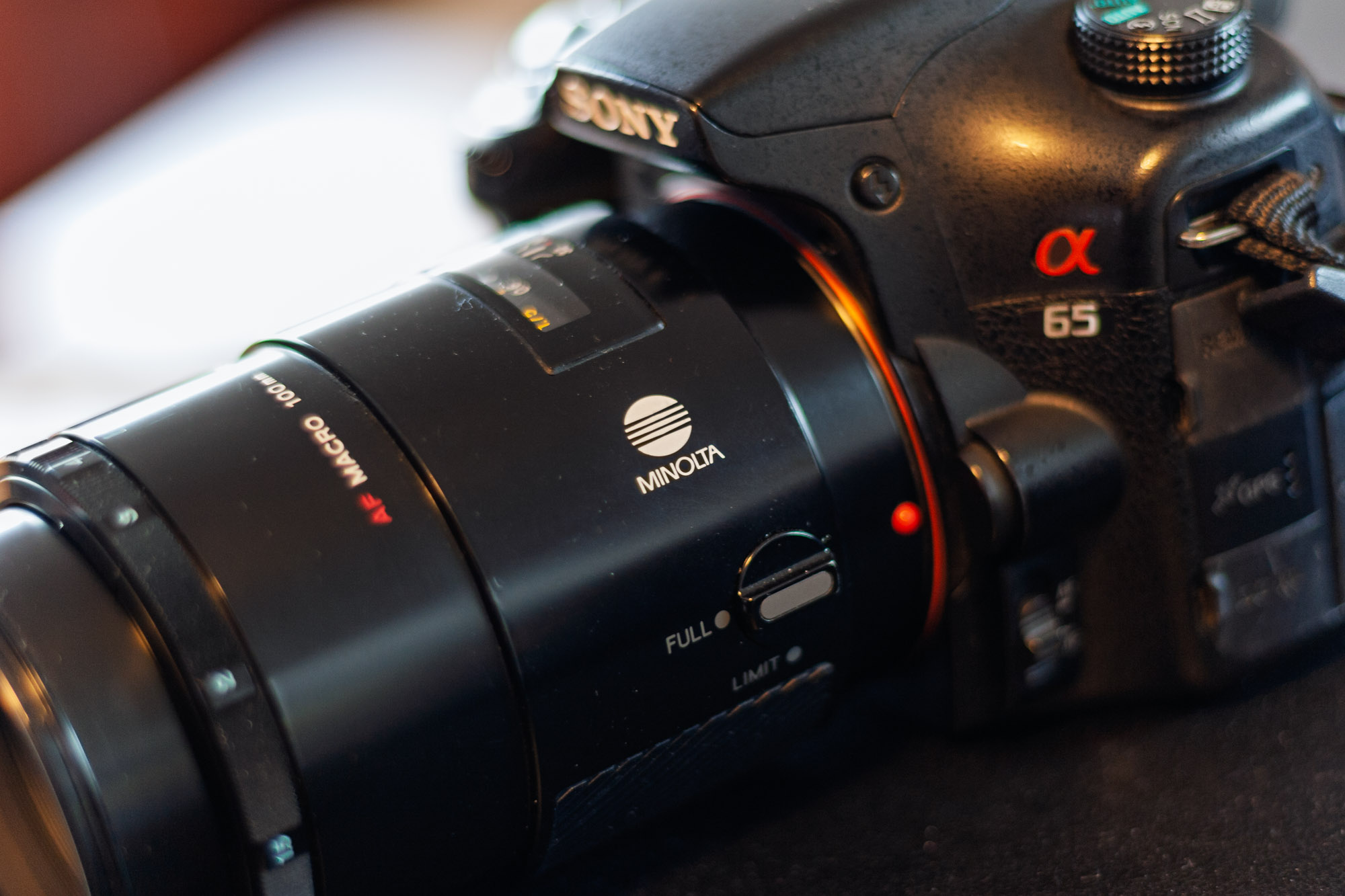 Minolta AF 100mm f/2.8 Macro